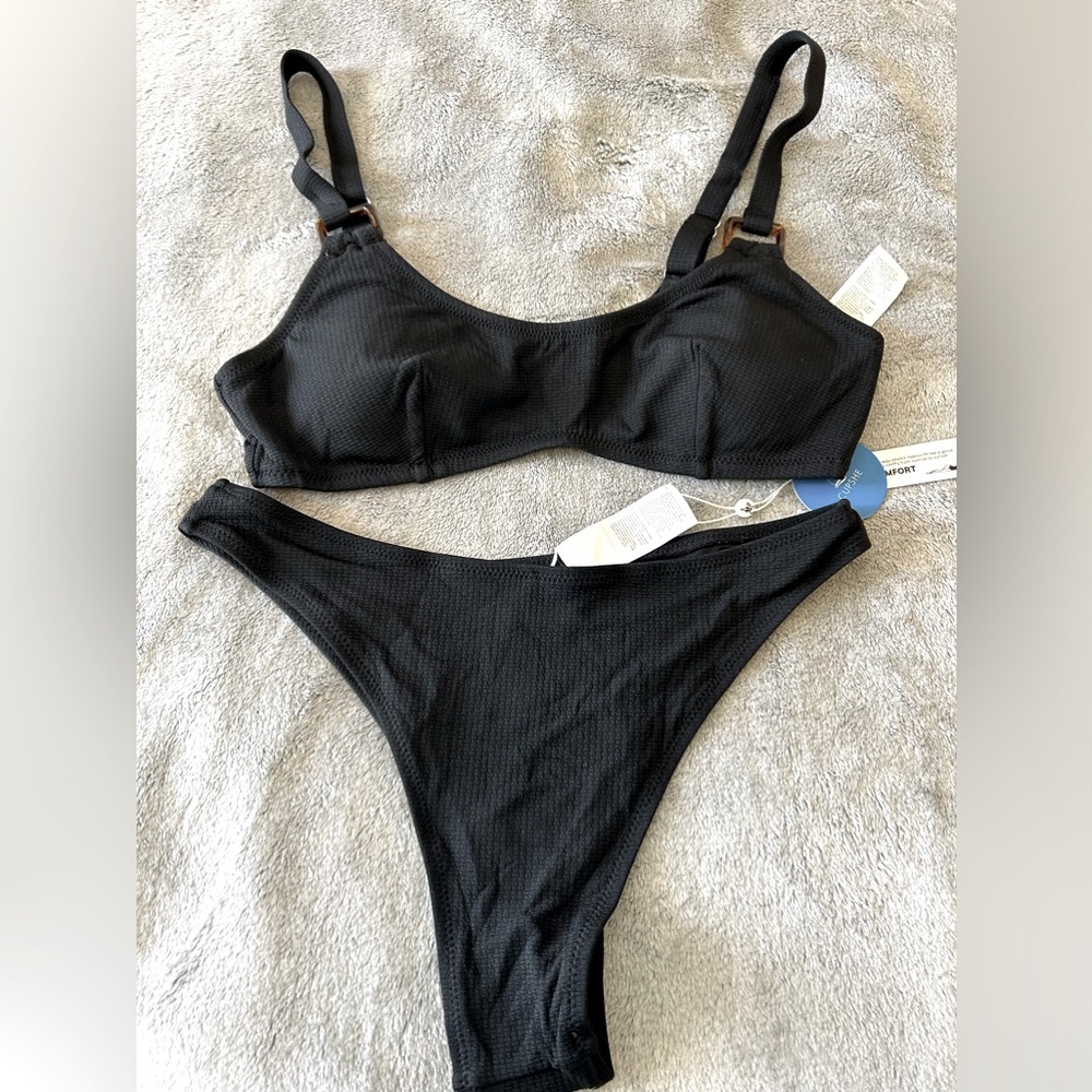 Cupshe Sz M Women’s Scoop Neckline Black Cheeky Sexy Knit Two Piece Swimsuit NWT